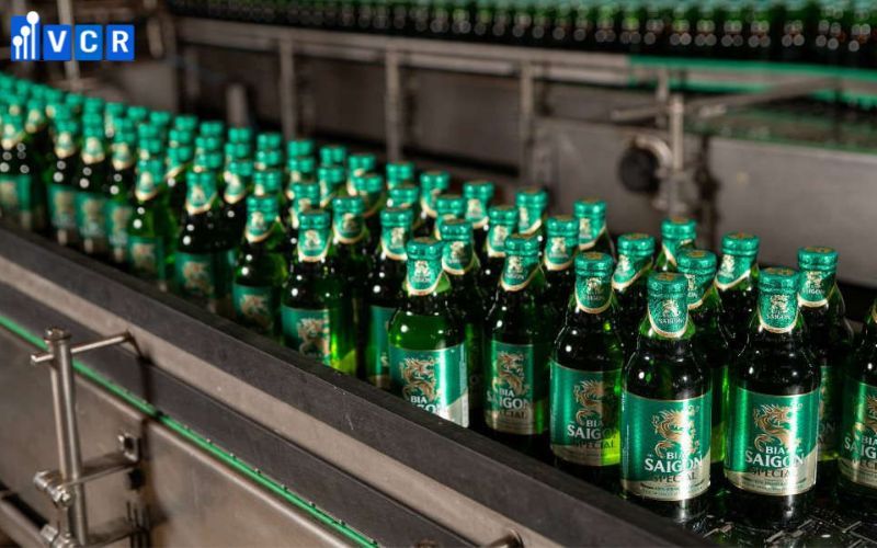 Lọc bia là quá trình loại bỏ các cặn bã, nấm, men, giúp hương vị bia ổn định
