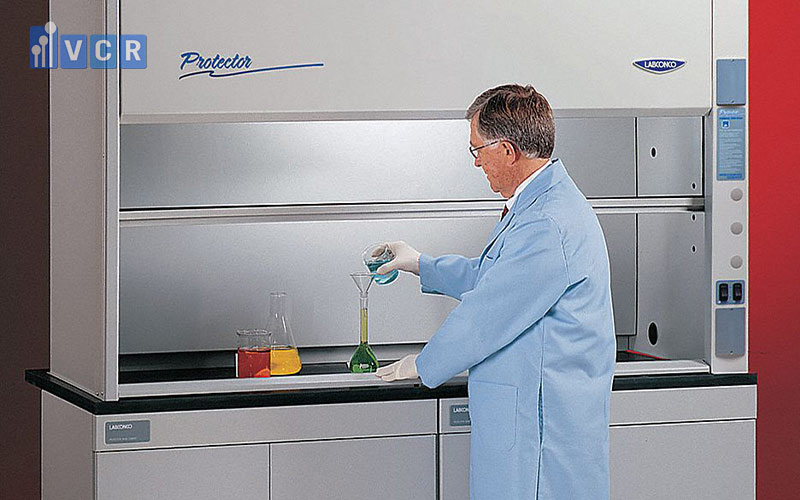 Hướng dẫn sử dụng tủ hút khí độc trong phòng thí nghiệm