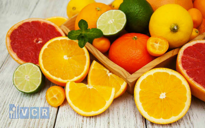 Để bổ sung nguồn vitamin từ thực phẩm tự nhiên có thể sử dụng các loại quả mọng. 