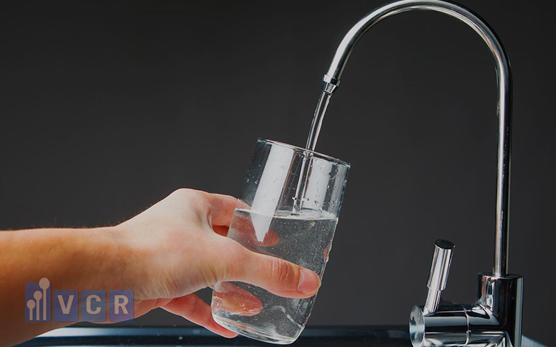 Tùy vào từng nguồn nước sẽ áp dụng những cách xử lý nếu nước được đánh giá là không đạt chất lượng vi sinh. 