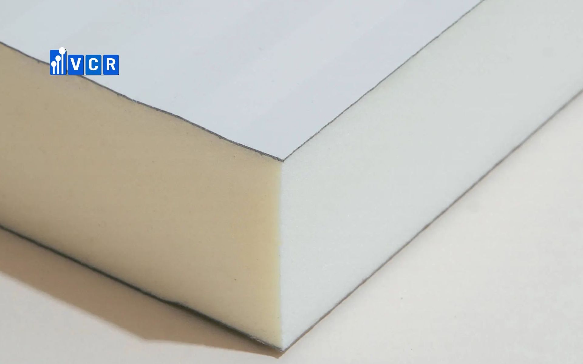 Panel PIR  Lựa chọn hàng đầu cho phòng sạch yêu cầu cao