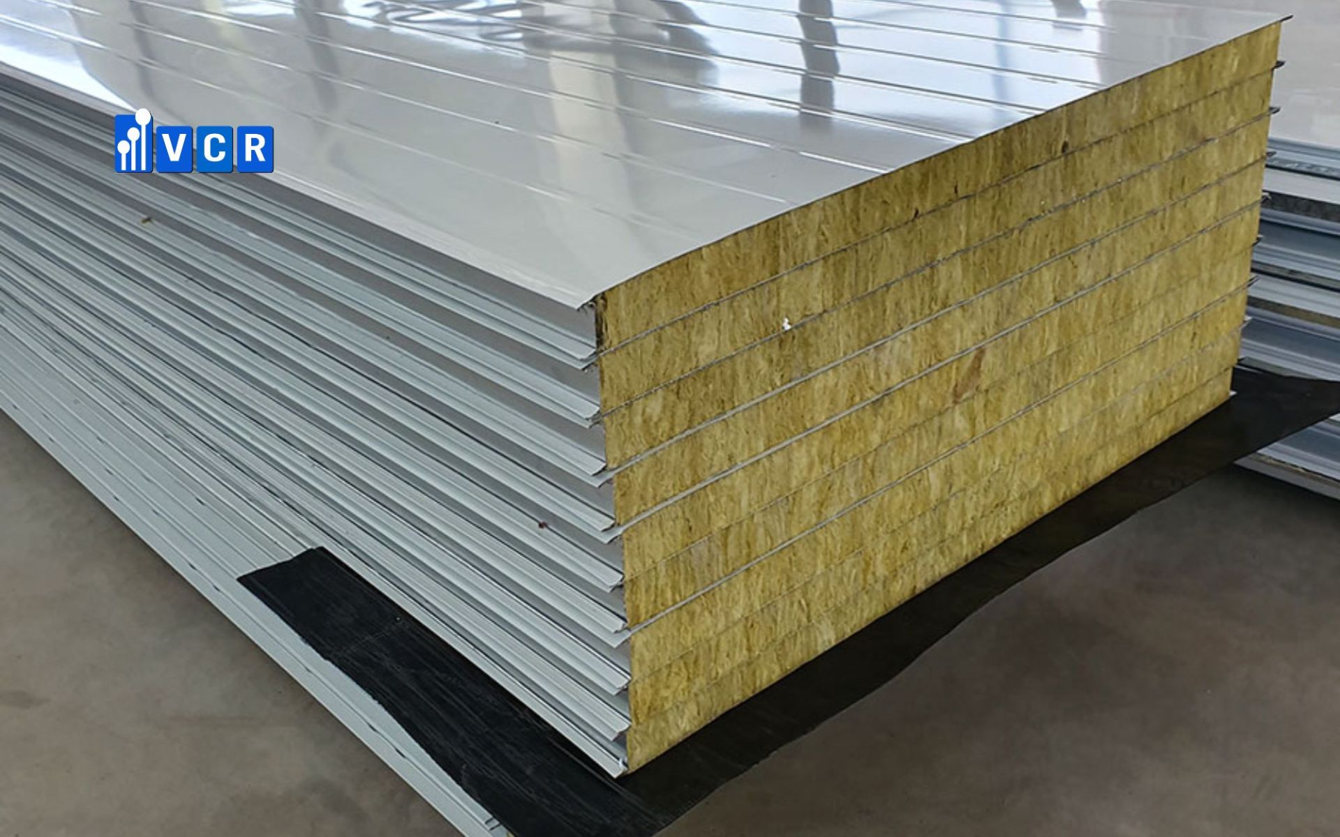 panel rockwool chống cháy