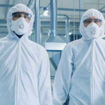 Cleanroom clothing: All you need to know