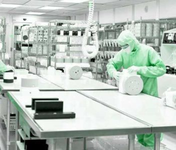Temperature and humidity requirements in cleanroom