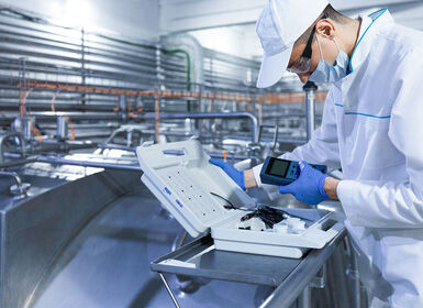 Thẩm định GMP theo WHO & EU GMP - Phân tích chuyên sâu bởi VCR