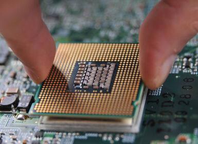 Thiết bị phòng sạch cần có trong nhà máy sản xuất chip