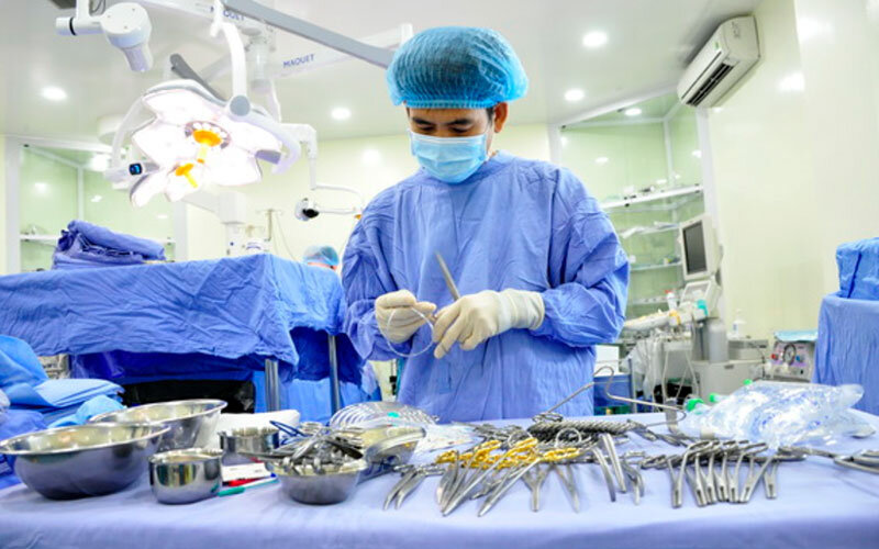 khử khuẩn dụng cụ y tế