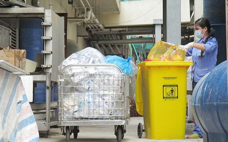 xử lý rác thải y tế đúng quy định