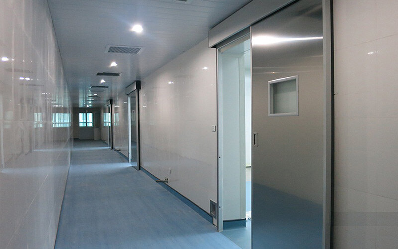 cửa phòng mổ bệnh viện