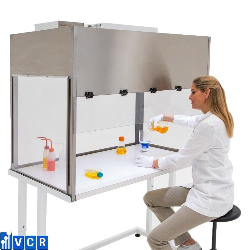 Laminar flow hood