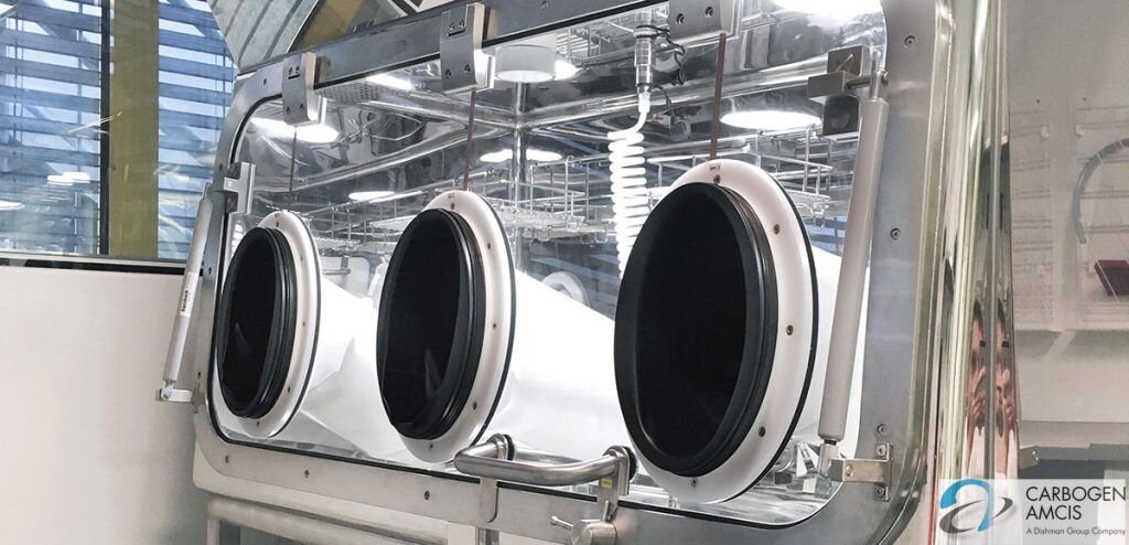 Găng tay chuyên dụng được sử dụng trên các thiết bị tủ cách ly Isolator