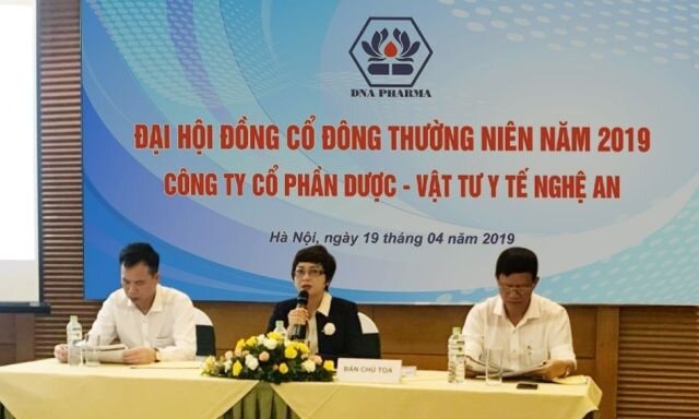 Đại hội đồng cổ đông thường niên của công ty CP Dược – Vật tư Y tế Nghệ An vừa diễn ra thành công tốt đẹp. Mục tiêu trong thời gian tới của doanh nghiệp là trở thành một trong những doanh nghiệp hàng đầu về sản xuất Thuốc và Thực phẩm chức năng.