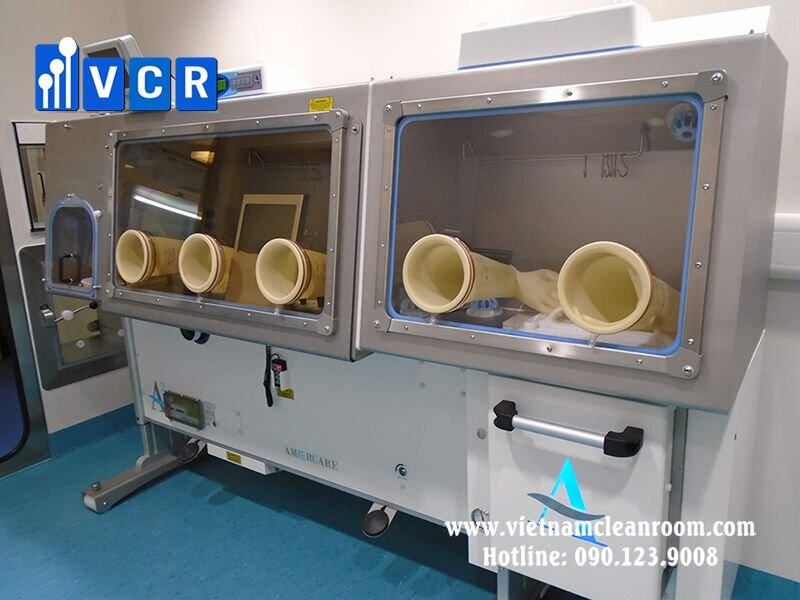 Isolator clean room
