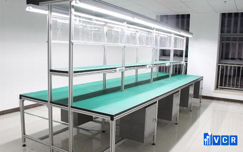 bàn làm việc chống tĩnh điện