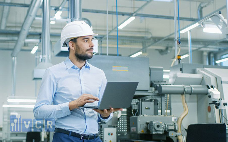 Nhân viên phòng kiểm soát an toàn & chất lượng