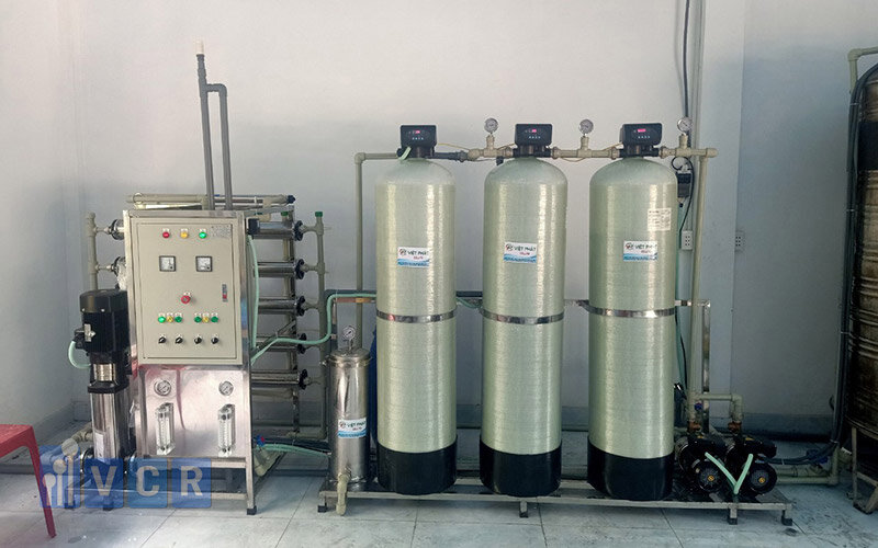 Cần tiến hành thay lõi lọc RO công nghiệp định kỳ nhằm đảm bảo hiệu suất và chất lượng nước.