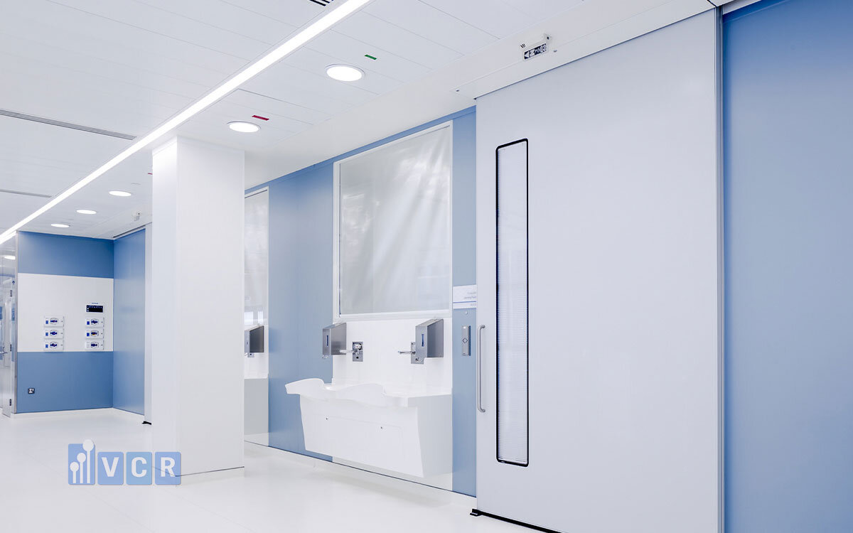 AI NÊN DÙNG CLEAN BOOTH THAY VÌ DỰNG PHÒNG SẠCH?